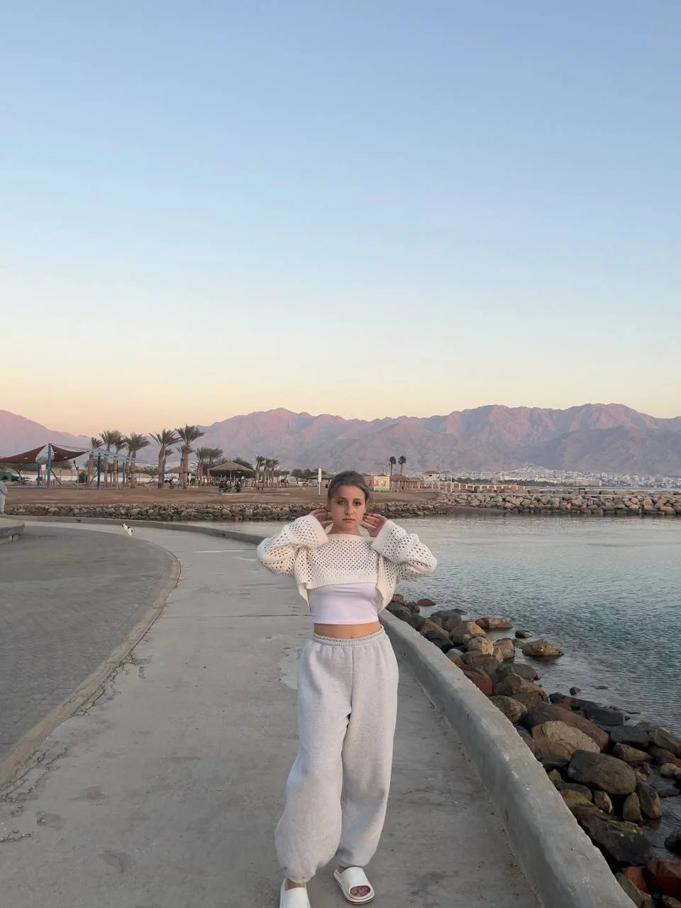 XXX Porn Photo of Nude LoveSeekins 8
