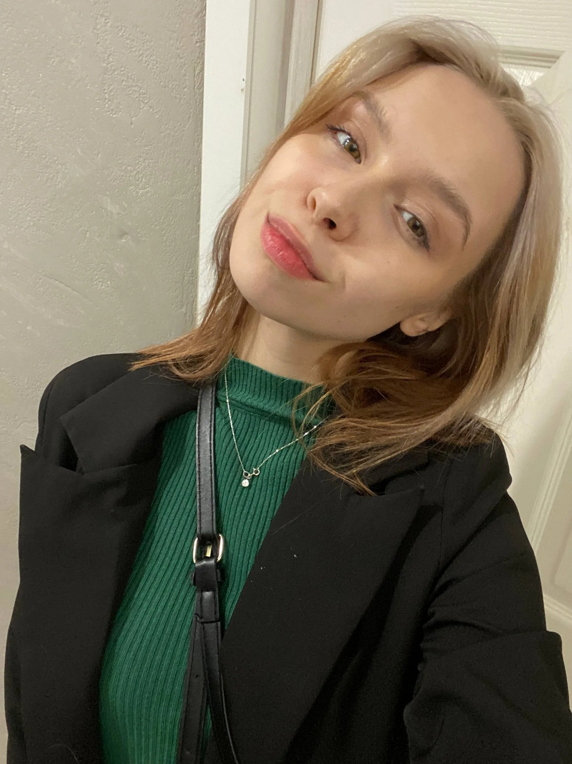 XXX Porn Photo of Nude GlitchyDolly 14