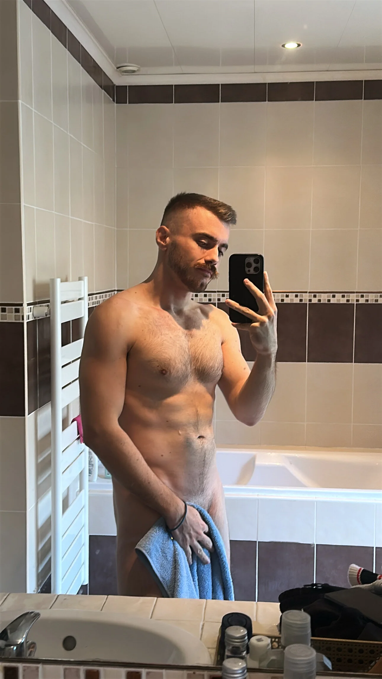 XXX Porn Photo of Nude Mikev 8