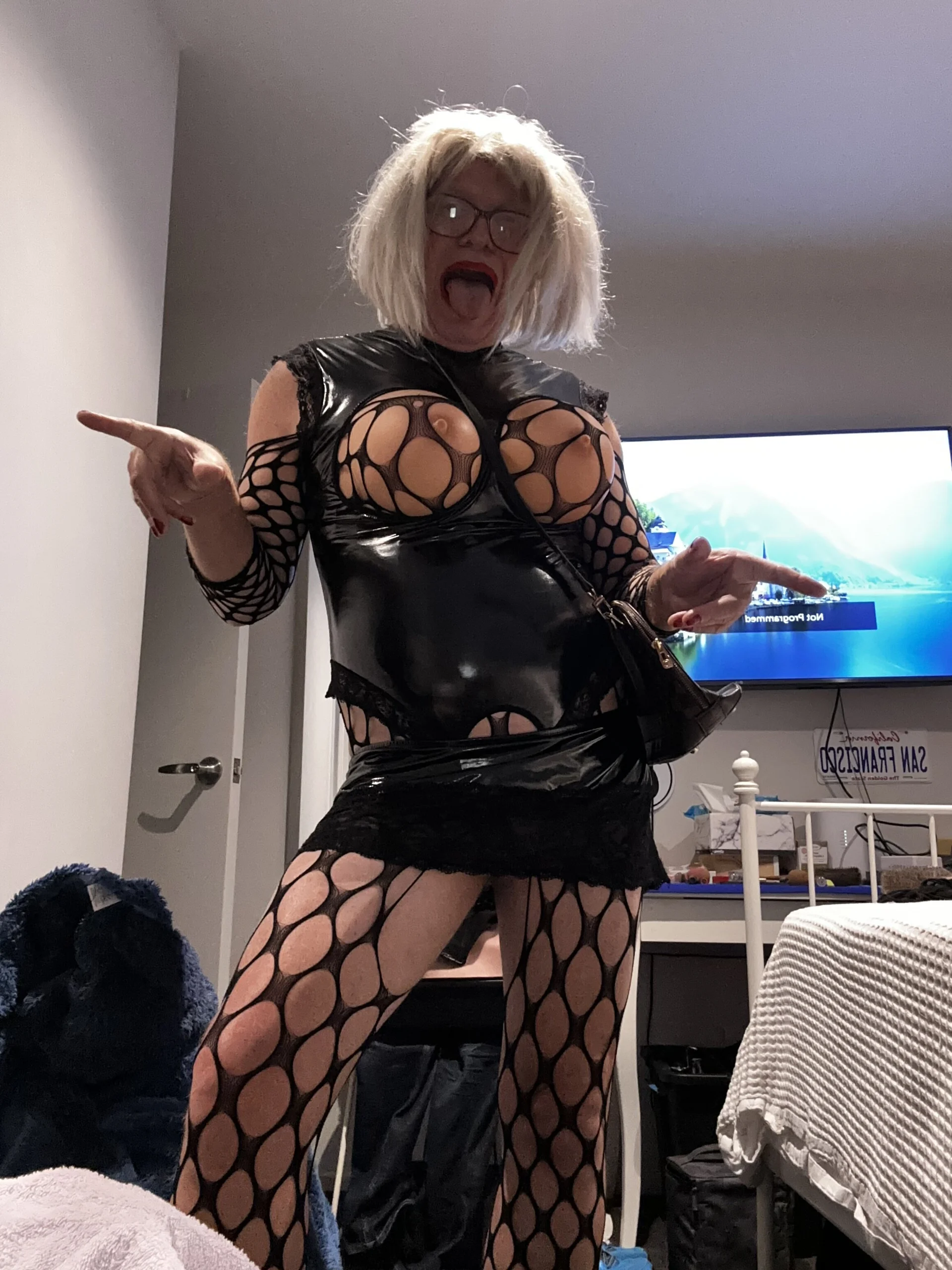 XXX Porn Photo of Nude TsbItch33 10