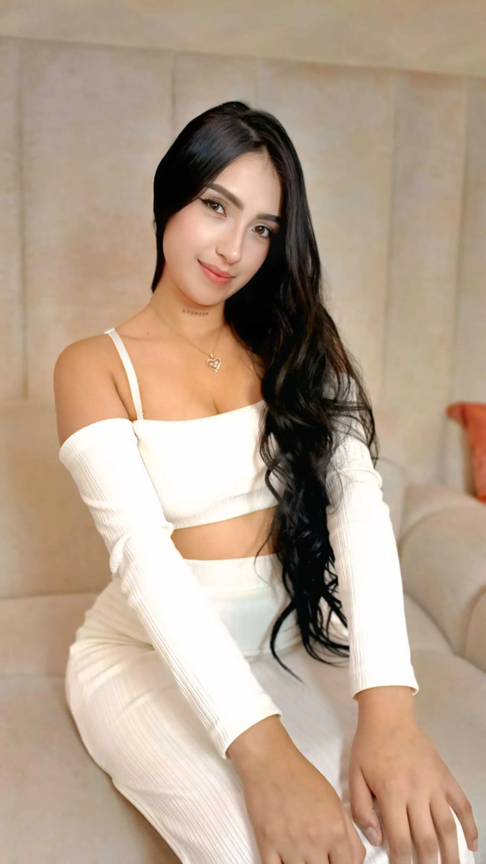 XXX Porn Photo of Nude isabellajons 1