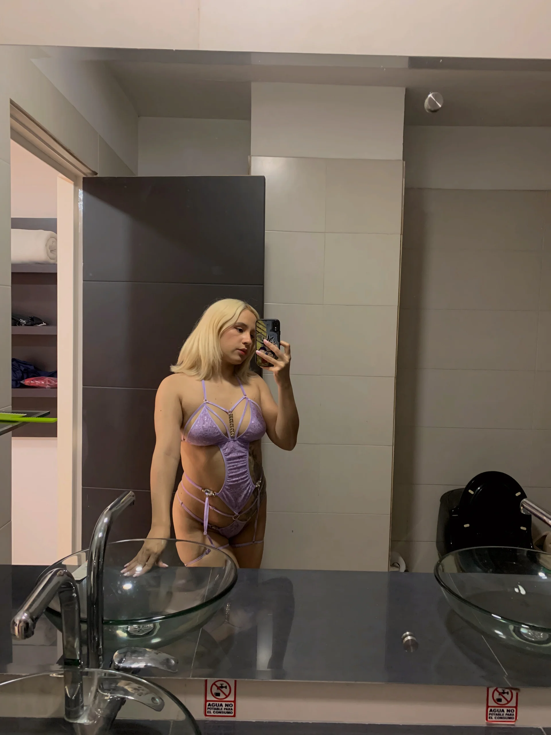 XXX Porn Photo of Nude big_sensation_21s 4