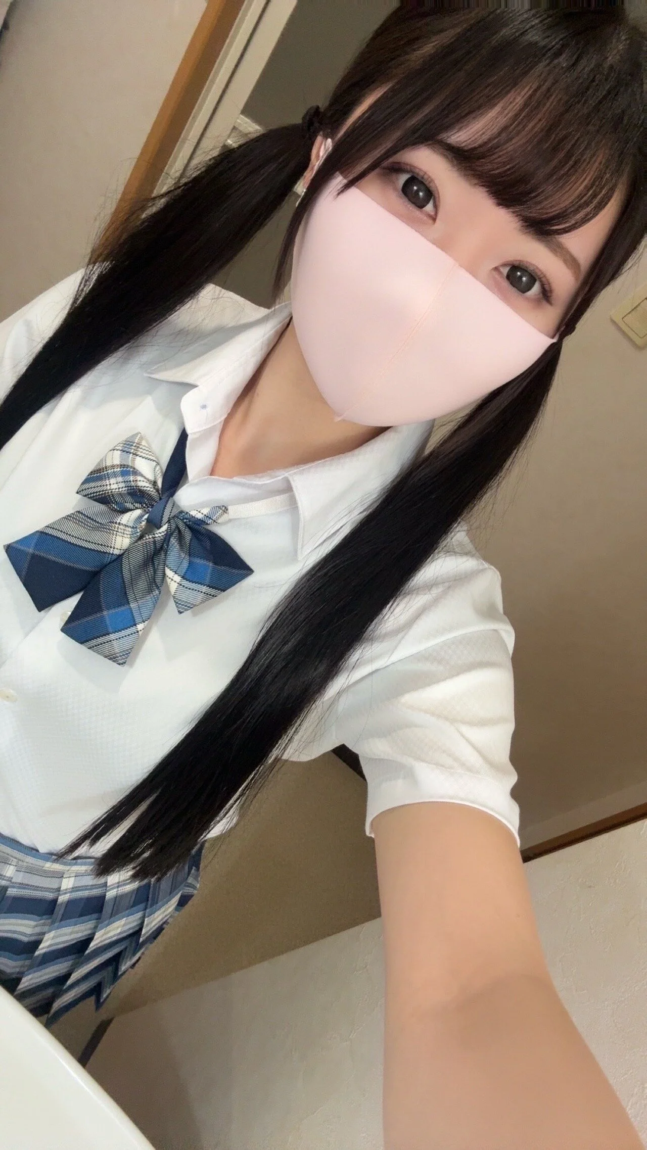 XXX Porn Photo of Nude MOE_o0 3