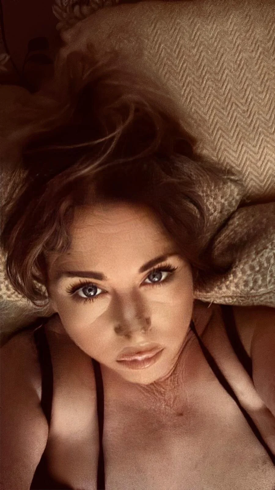 XXX Porn Photo of Nude foxy-Chantelle 1