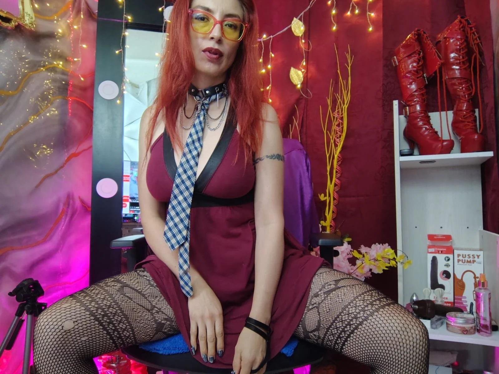 XXX Porn Photo of Nude Queenscarlettsecret 75
