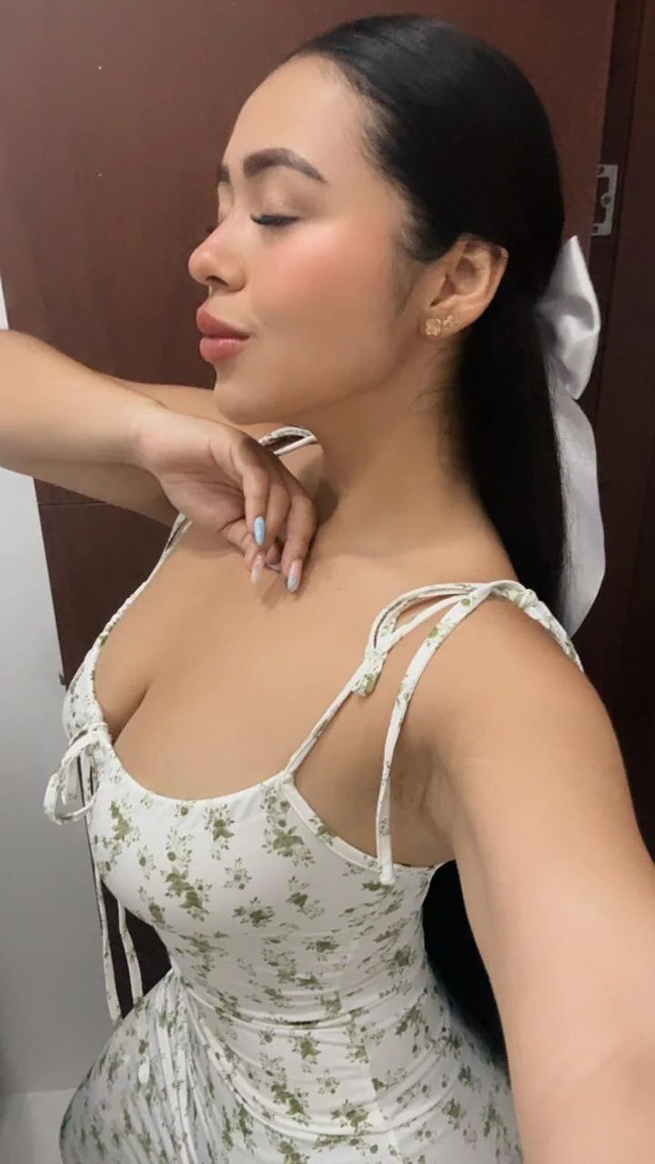 XXX Porn Photo of Nude kiara_luxx_ 5
