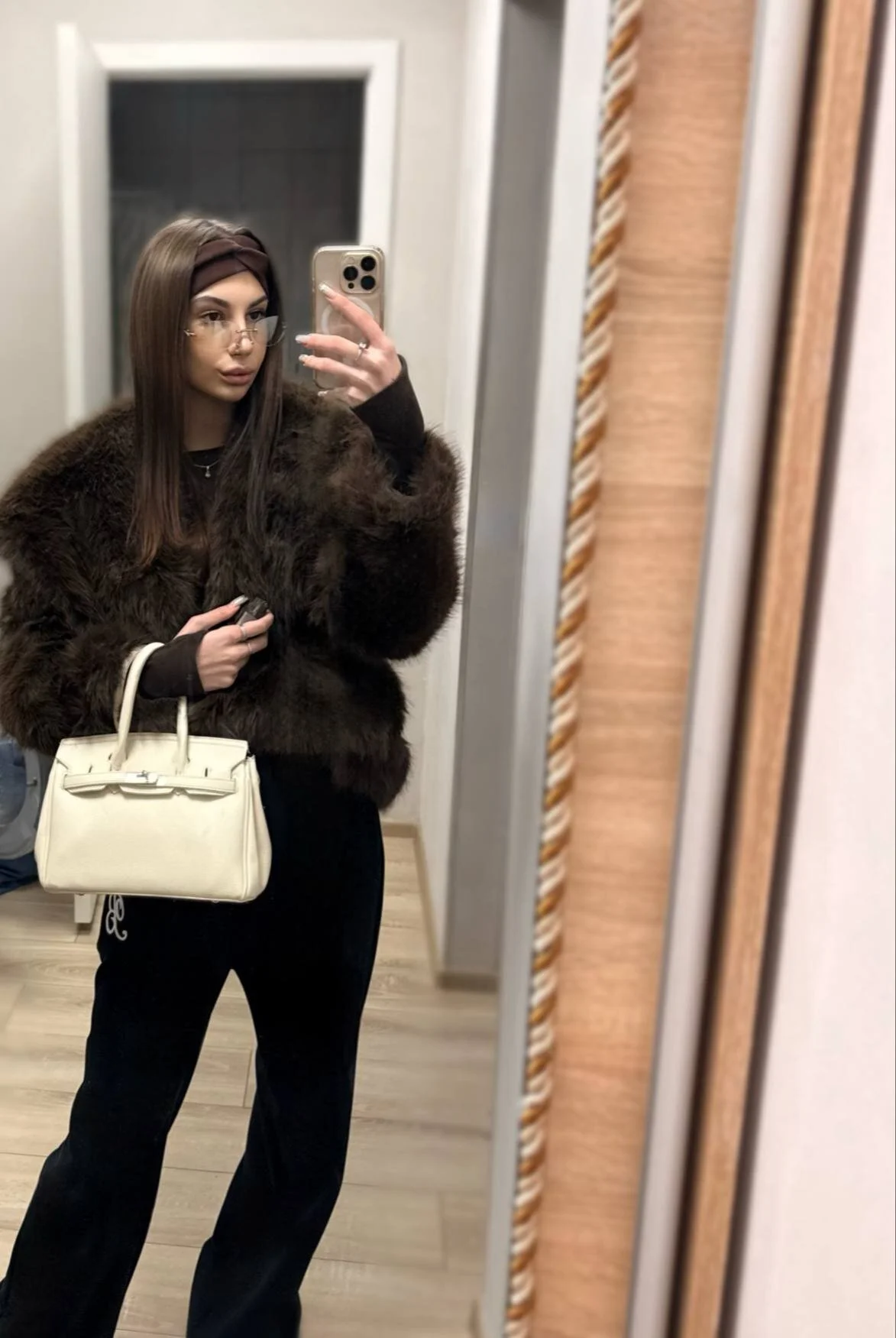 XXX Porn Photo of Nude Alice_Princesz 10