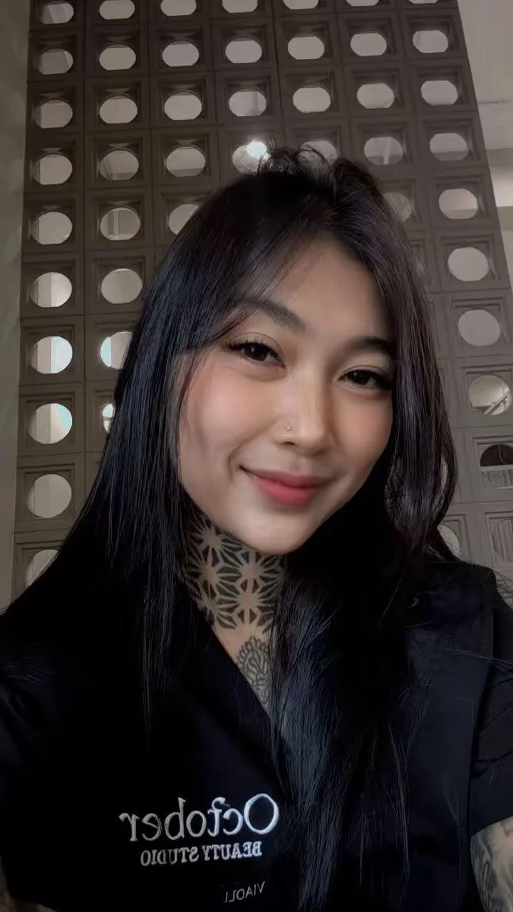 XXX Porn Photo of Nude MelonyRizzolo 1