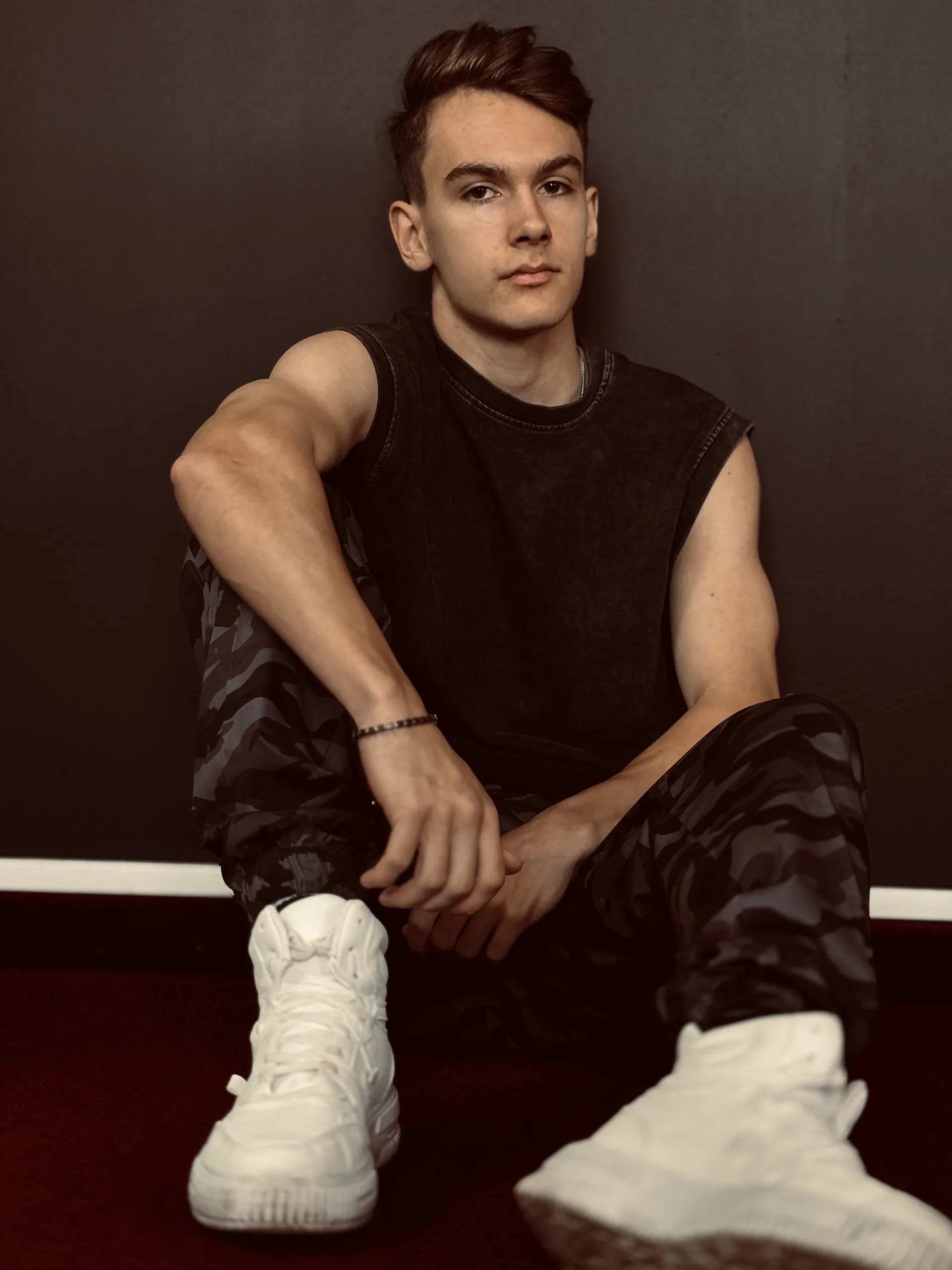 XXX Porn Photo of Nude BradyFlint 5