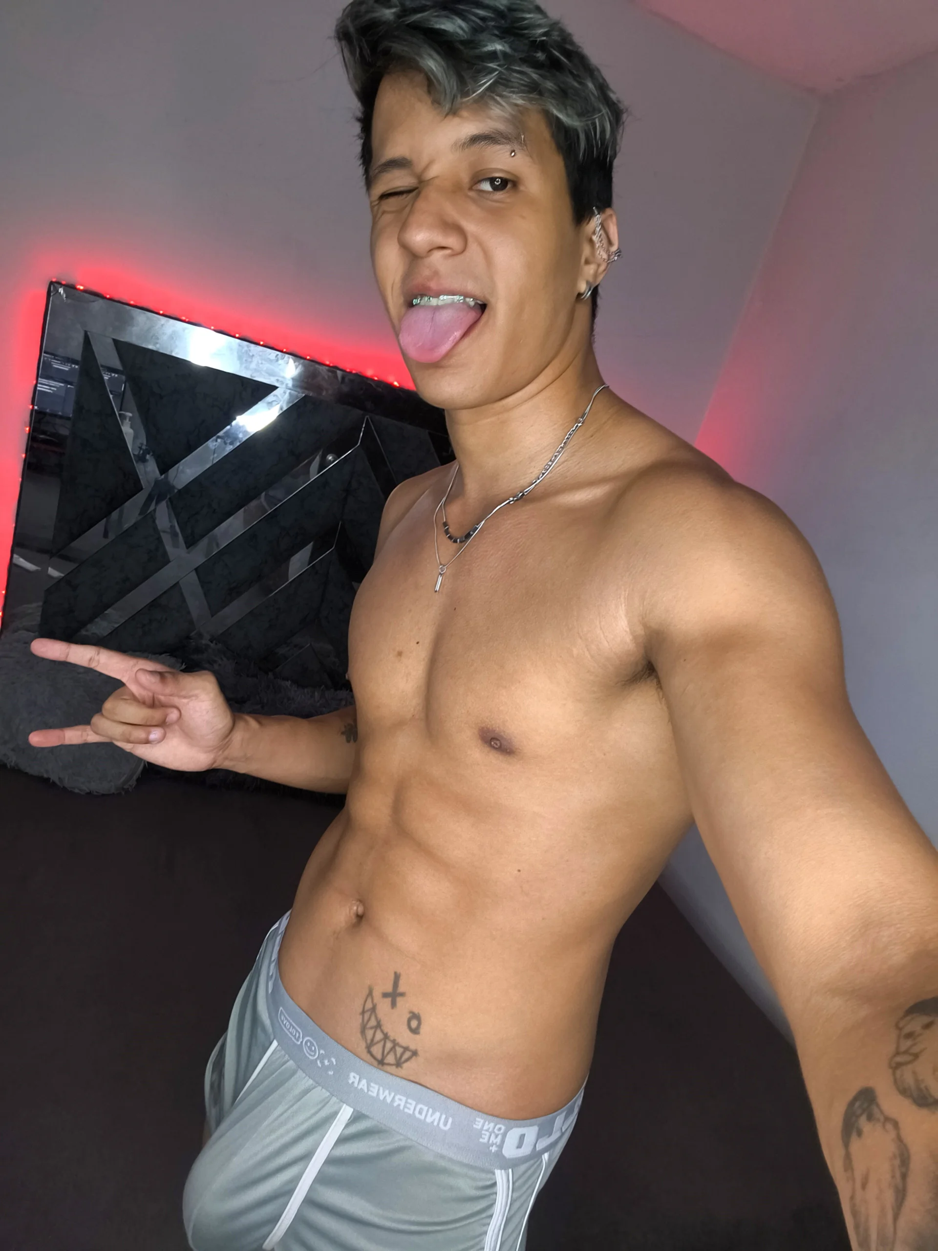 XXX Porn Photo of Nude Robertmiller21 86