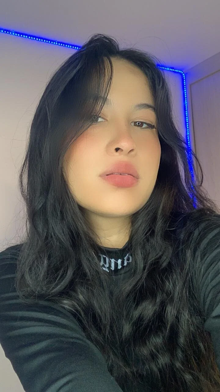 XXX Porn Photo of Nude Madeline_Dreams 8