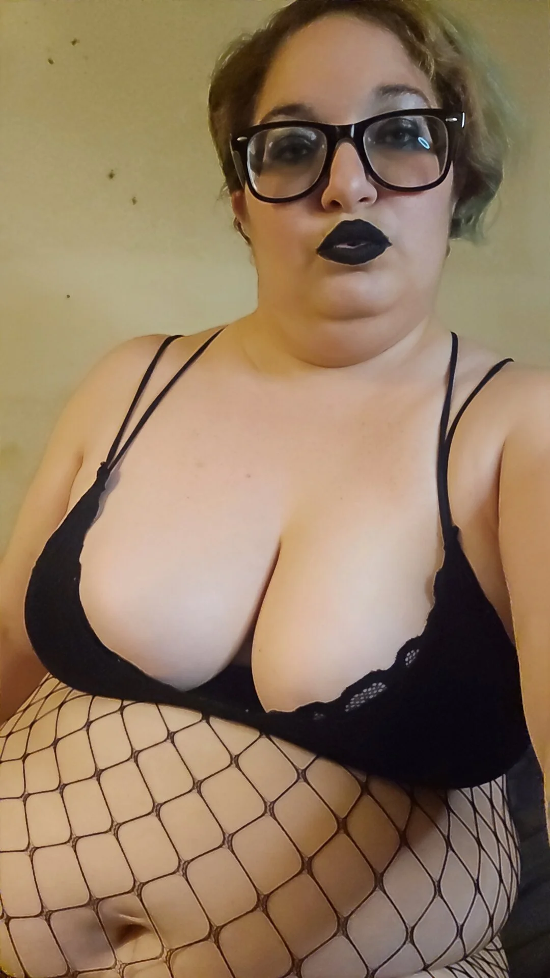 XXX Porn Photo of Nude TwitchyMama 3