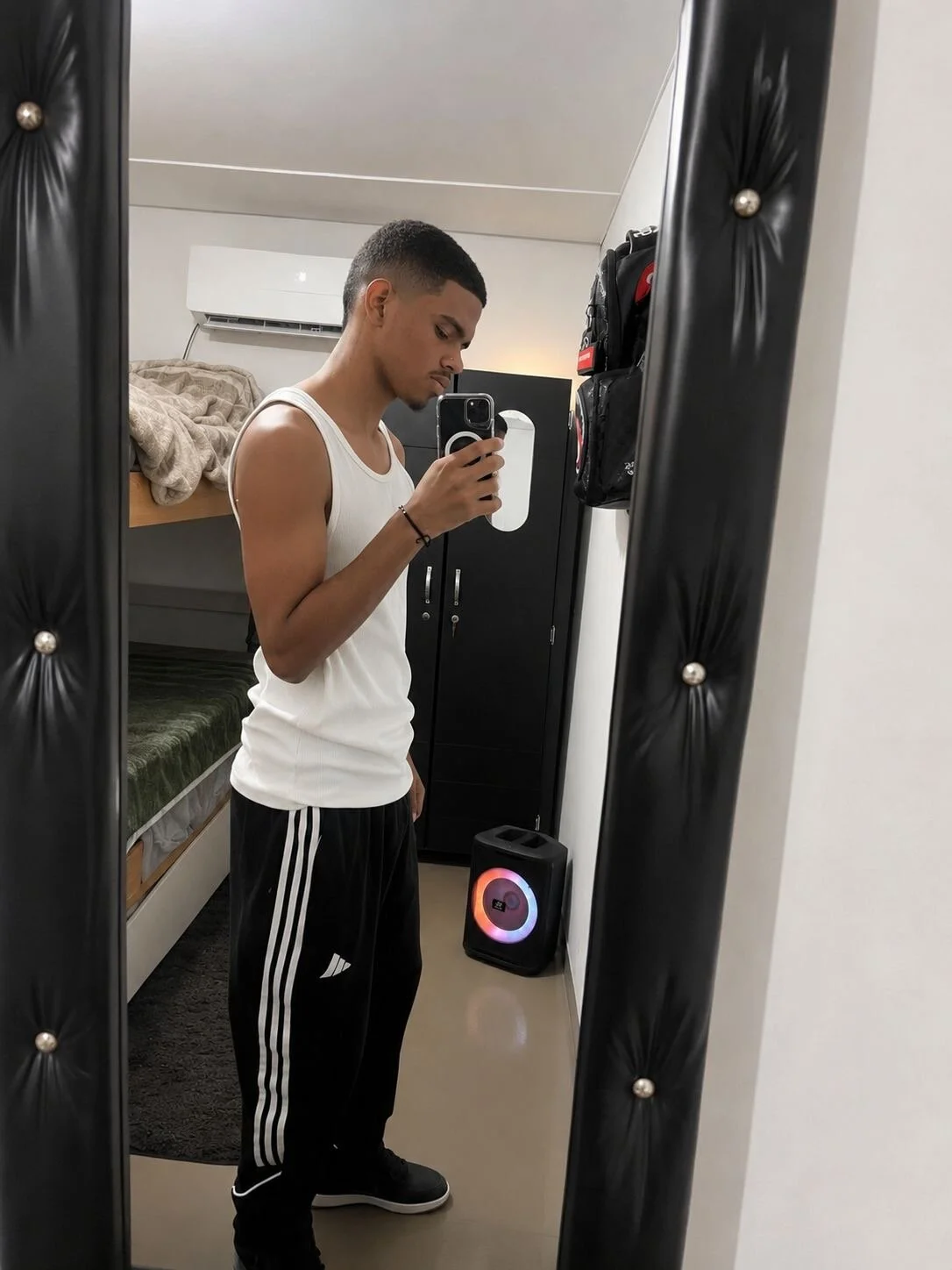 XXX Porn Photo of Nude zayn_black23 1