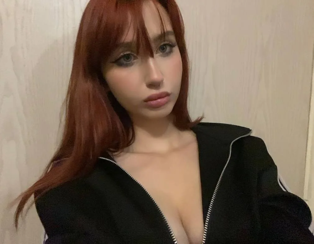 XXX Porn Photo of Nude NaomiSkinny 1