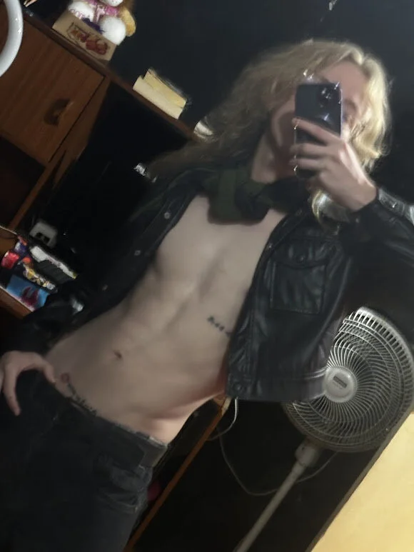 XXX Porn Photo of Nude Bookjinn 2