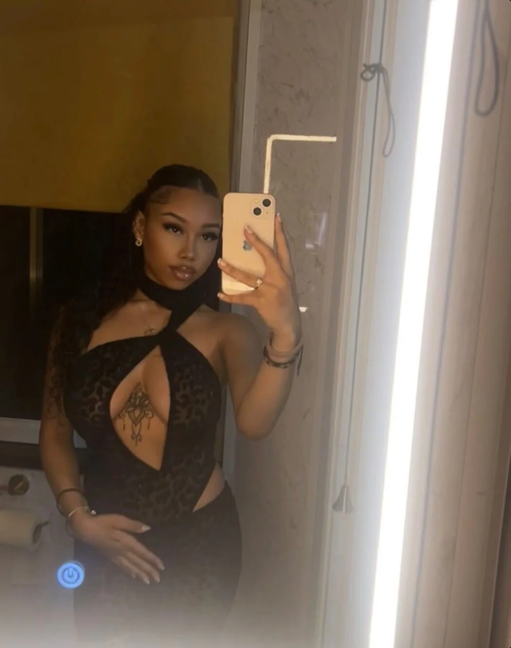 XXX Porn Photo of Nude Secretlyspicyx 2