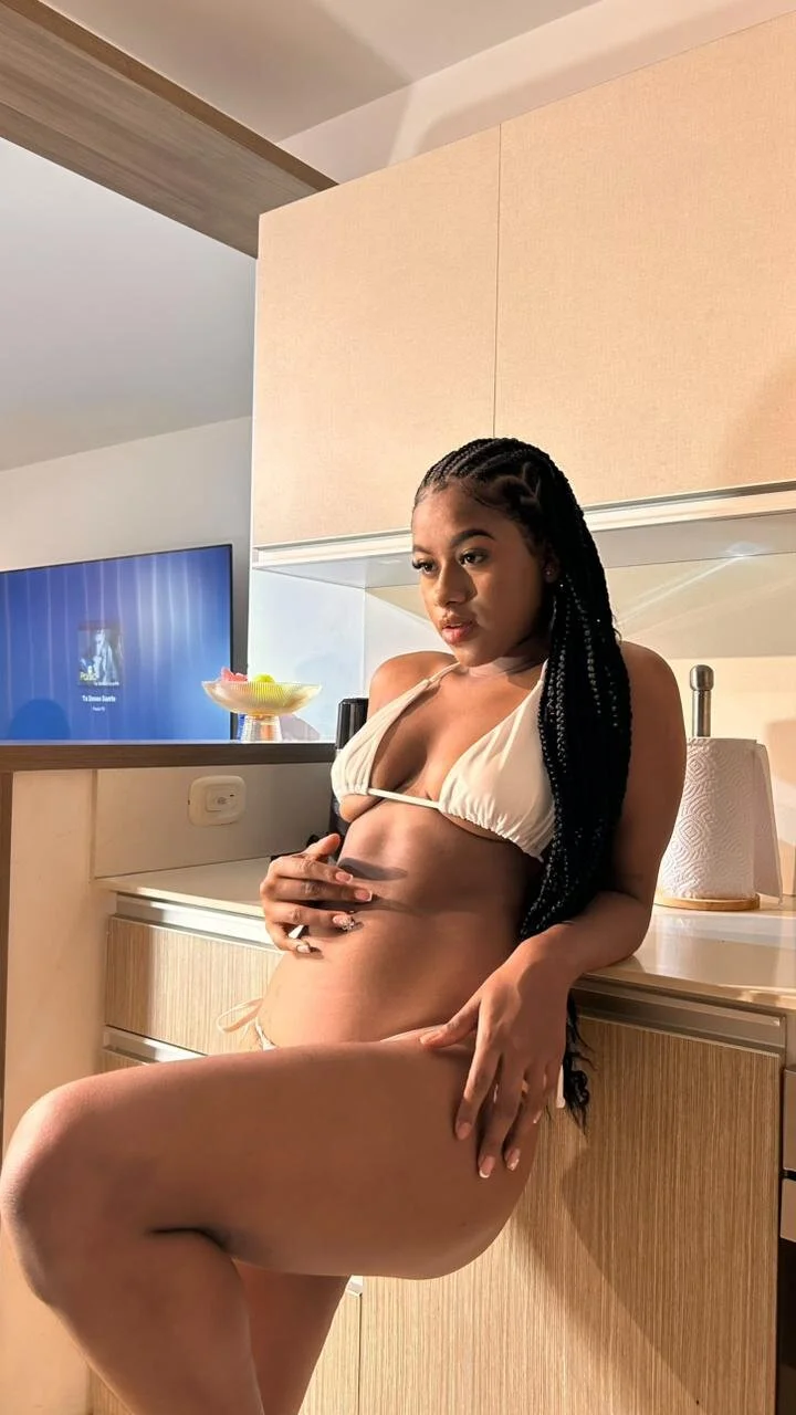 XXX Porn Photo of Nude Melaniaa_Roussee 16