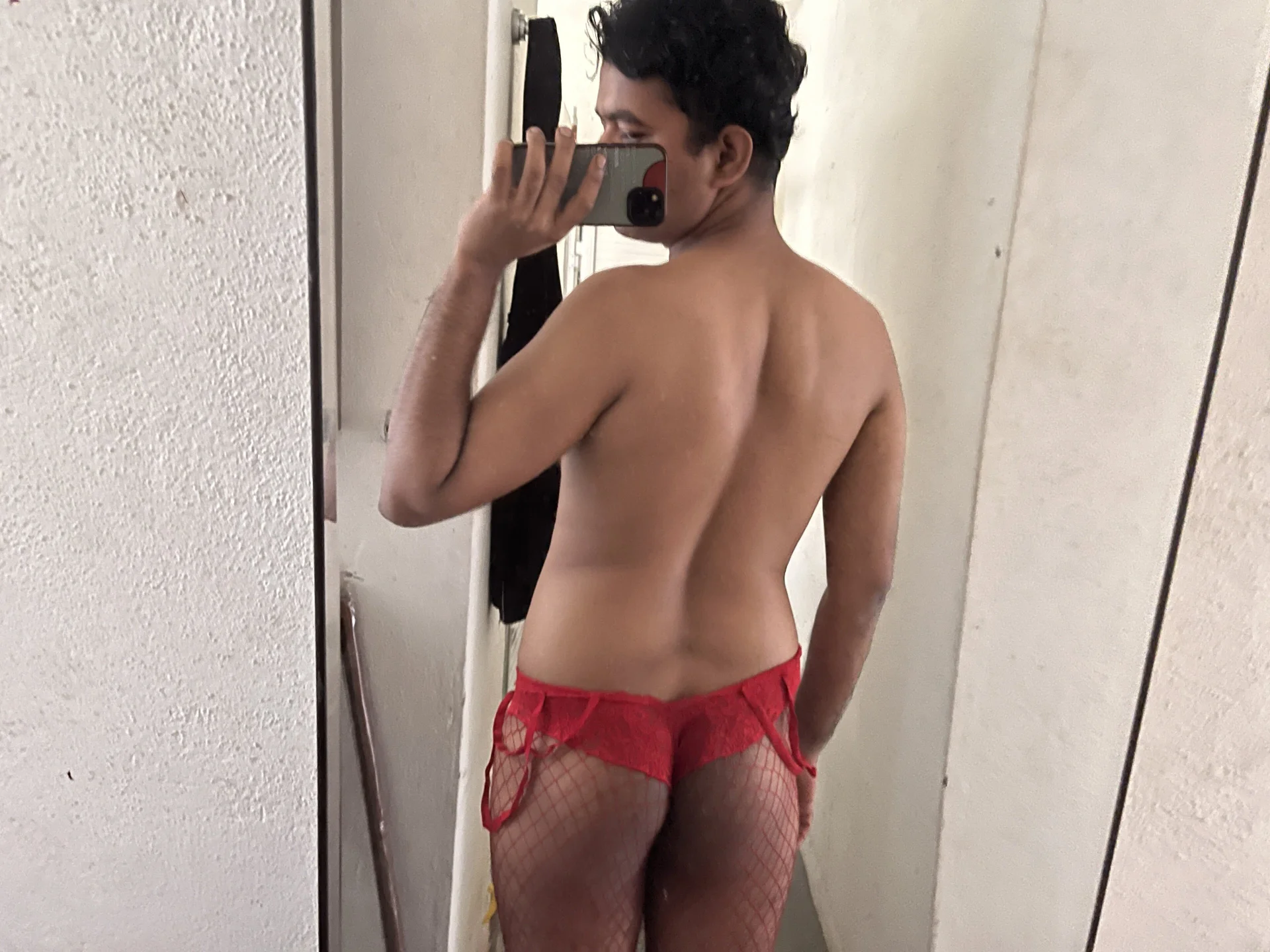 XXX Porn Photo of Nude hotbottominr 2