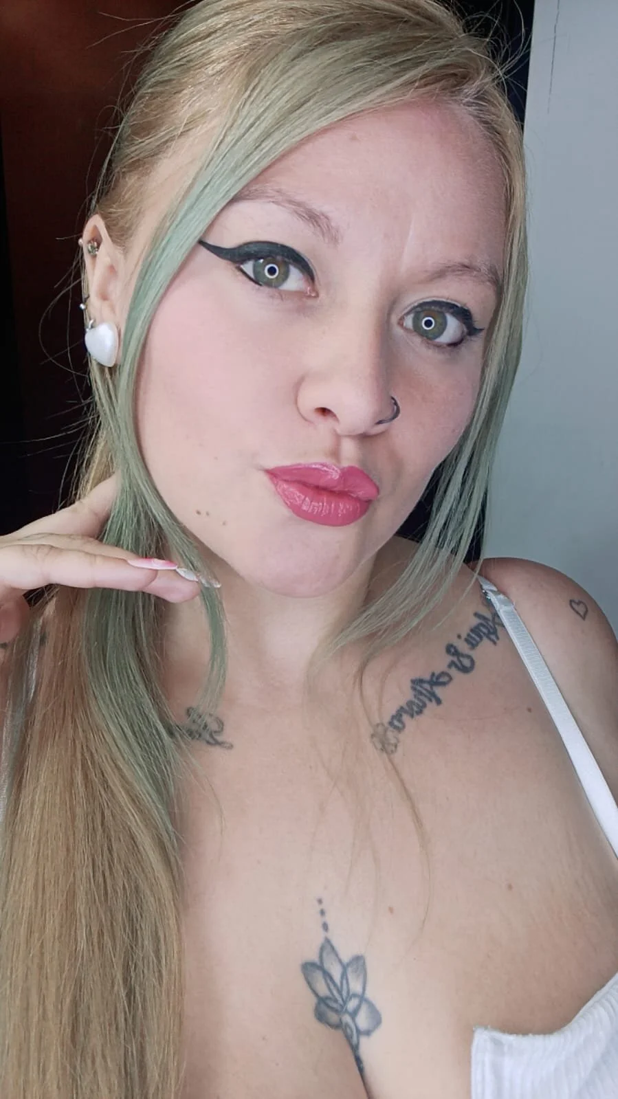 XXX Porn Photo of Nude miley_jensen 99