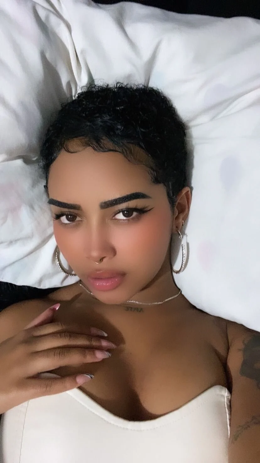 XXX Porn Photo of Nude gretell_evans 3