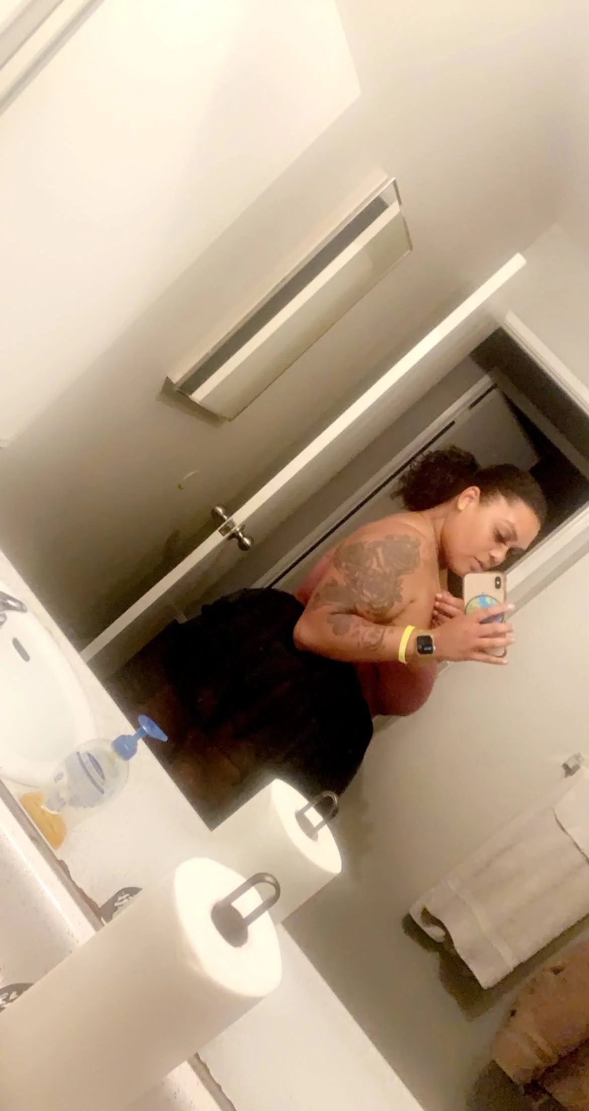 XXX Porn Photo of Nude OnlyOneMeeks 1