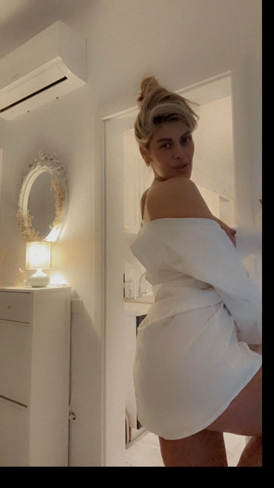 XXX Porn Photo of Nude SalmaRroze 2