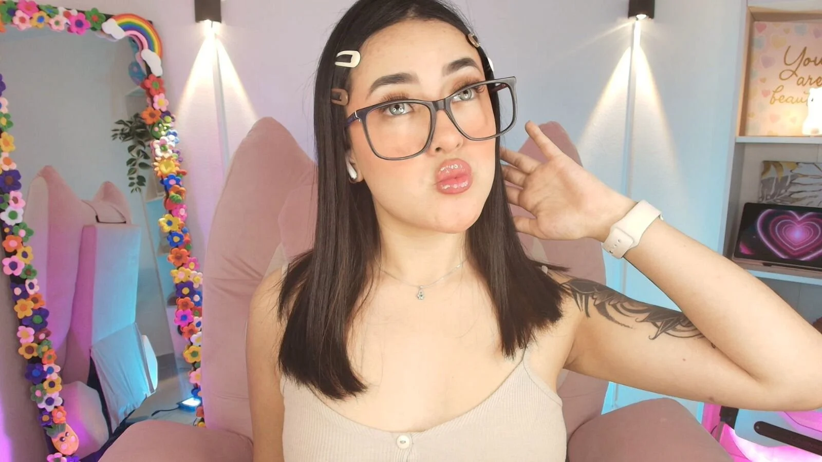 XXX Porn Photo of Nude justonecute 2