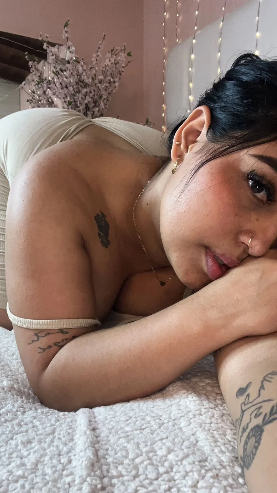 XXX Porn Photo of Nude kiana_cream 318