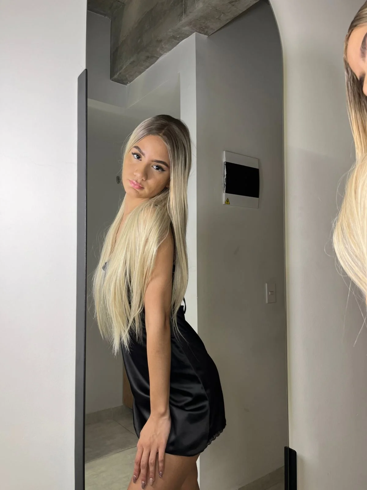 XXX Porn Photo of Nude Arinextdoor 23