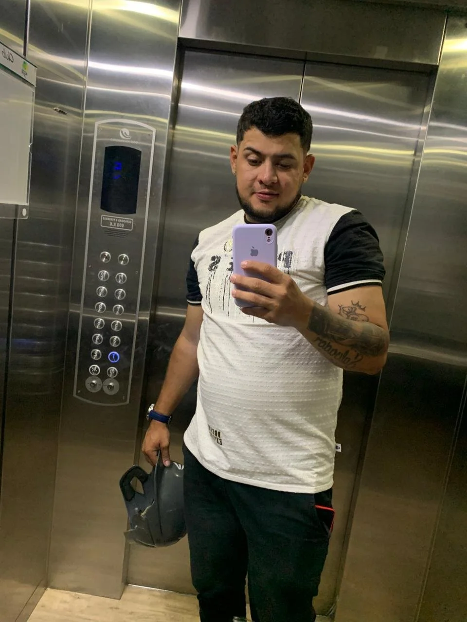 XXX Porn Photo of Nude Antonio120501 15