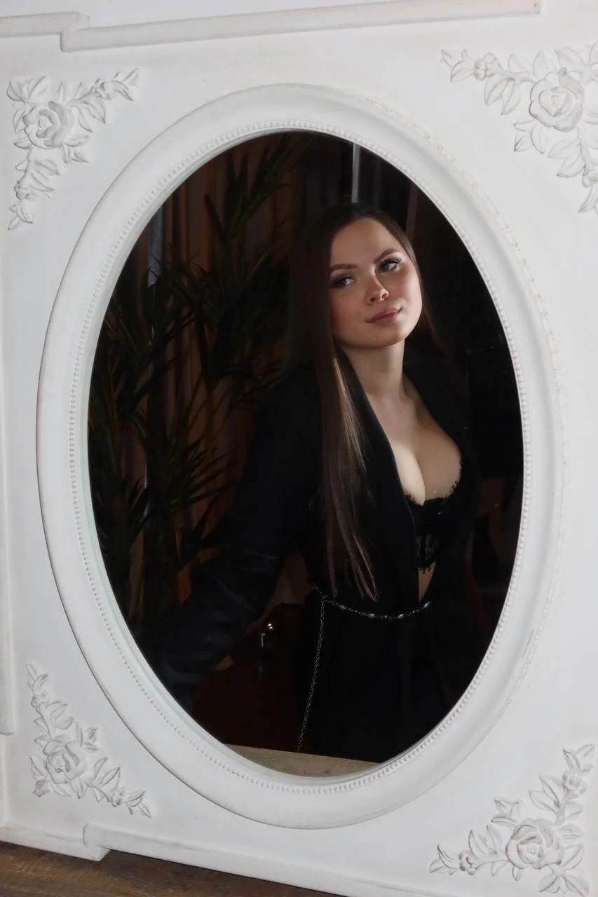 XXX Porn Photo of Nude Kira_love_81 16