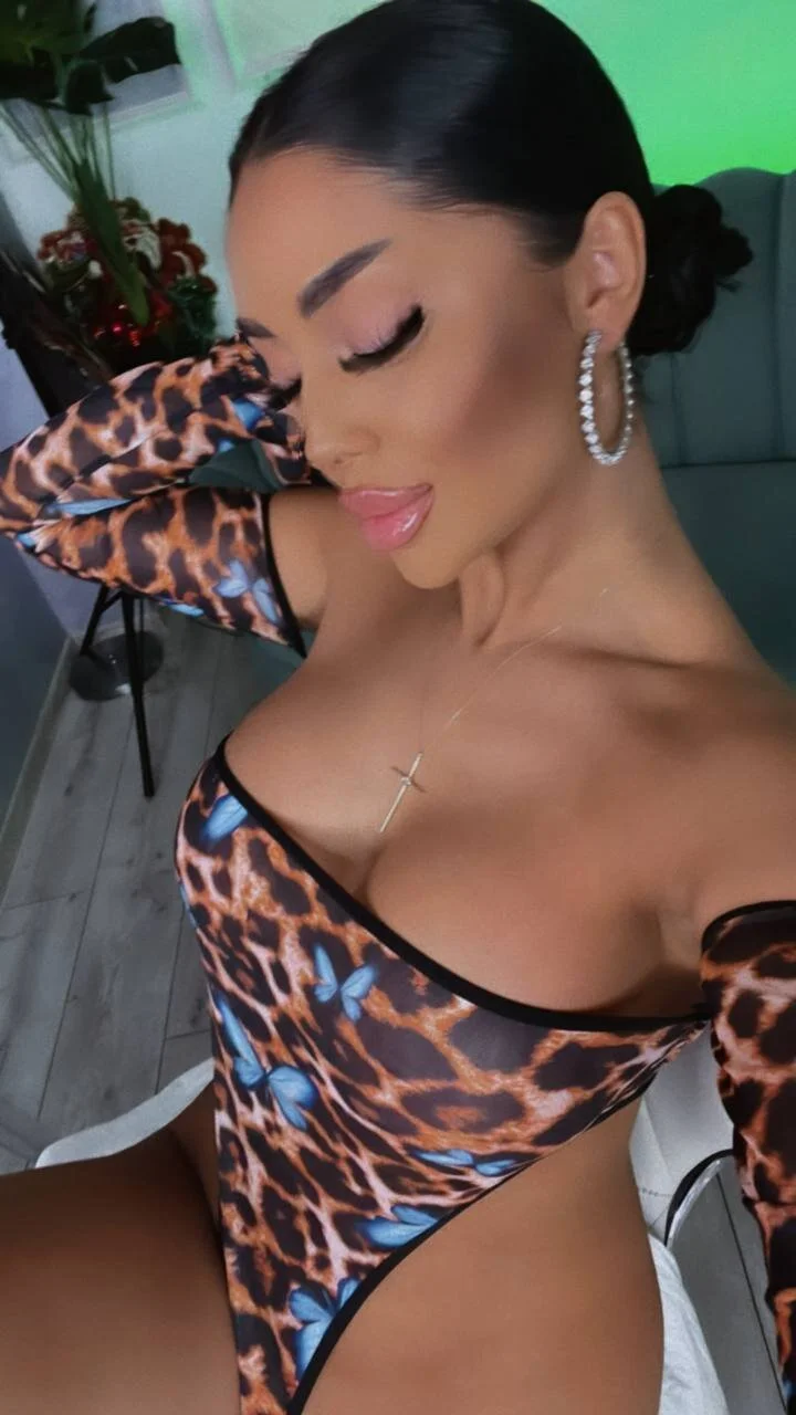 XXX Porn Photo of Nude IsaFuego 20