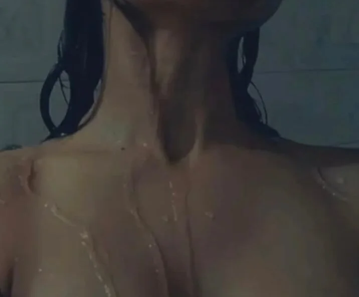 XXX Porn Photo of Nude bold-manvi 1