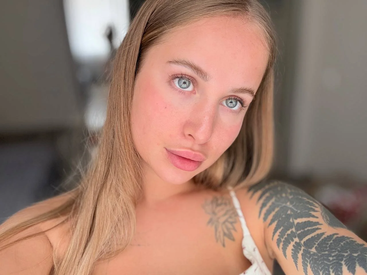 XXX Porn Photo of Nude Micky_blush 5