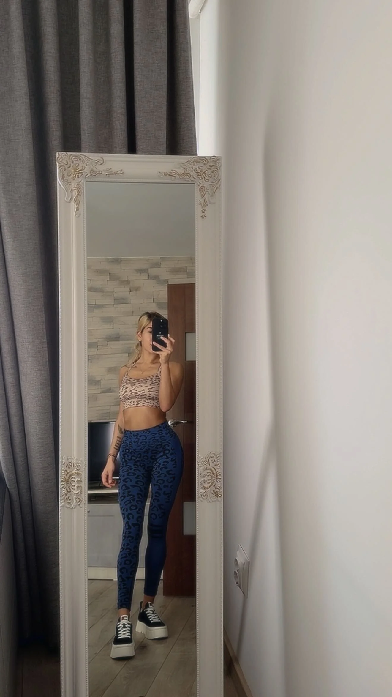 XXX Porn Photo of Nude CarlaDesire 10