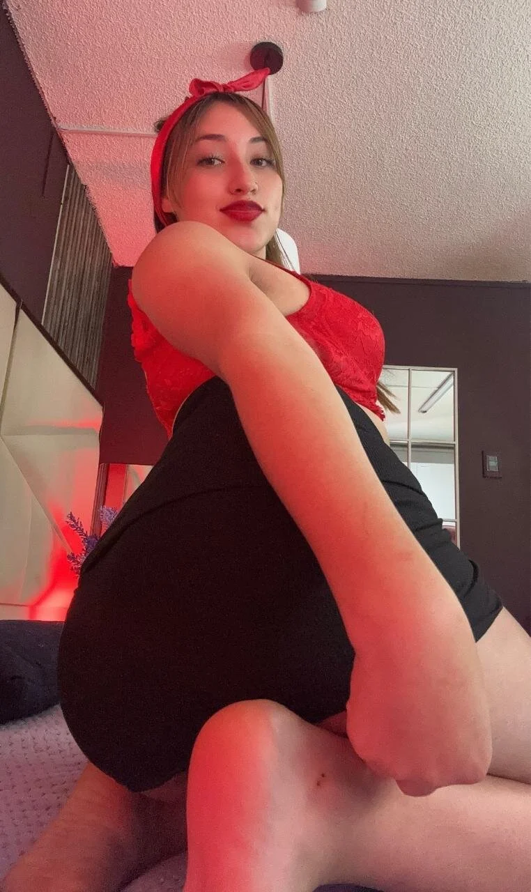 XXX Porn Photo of Nude Molly_Blondee 2