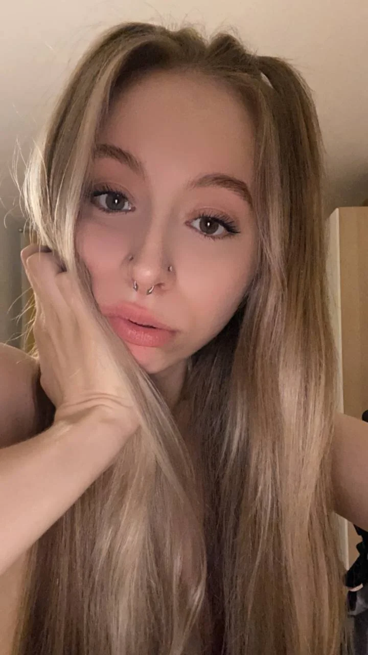 XXX Porn Photo of Nude Ada_Gold_ 25