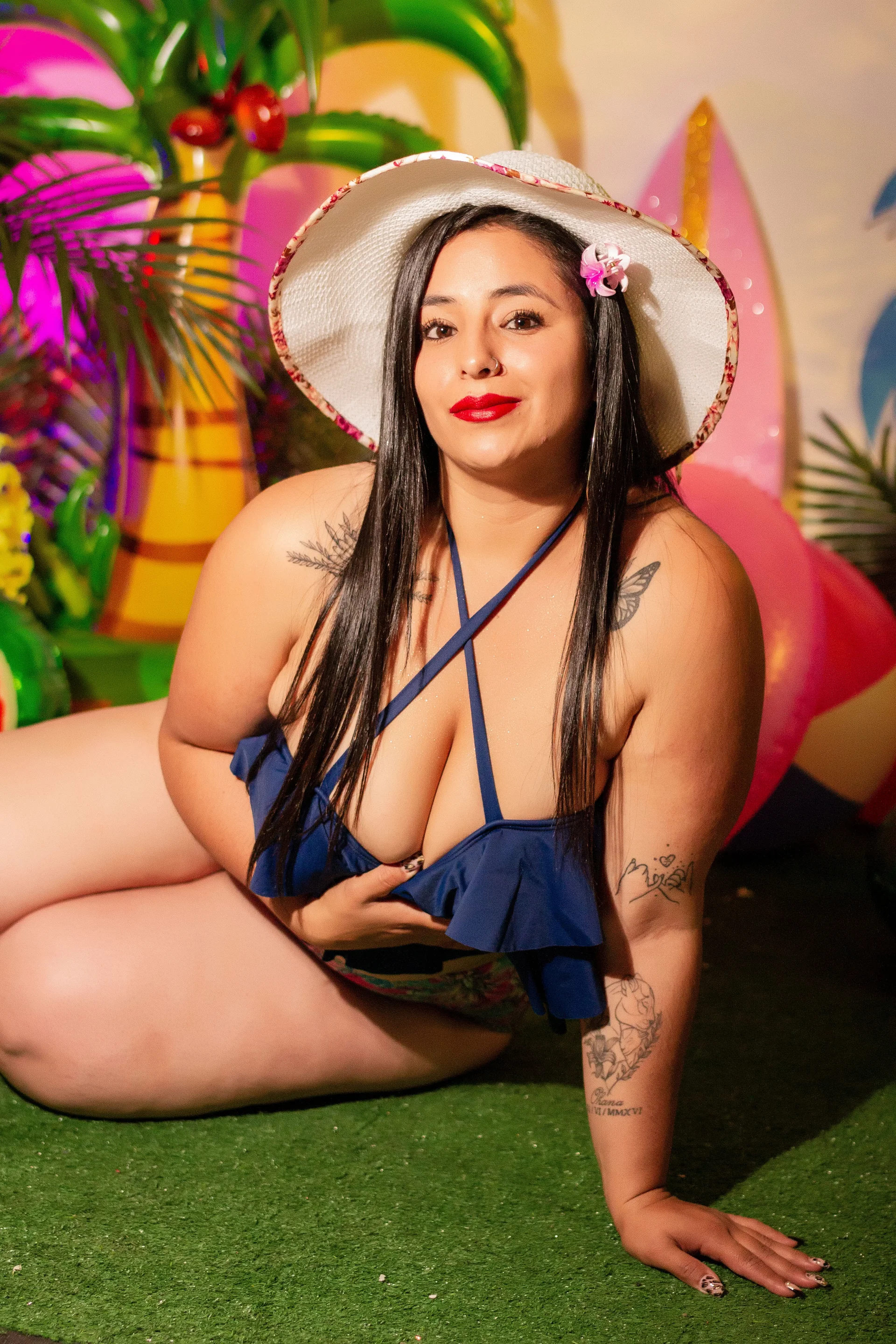 XXX Porn Photo of Nude Lolagolden1 11