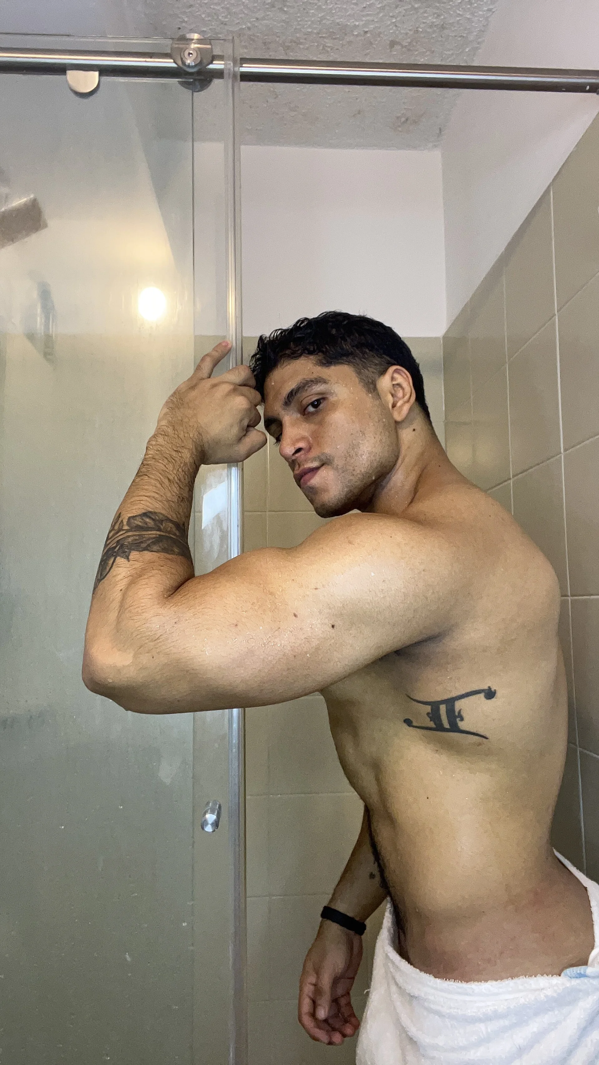 XXX Porn Photo of Nude Nicolasmontoya16 52