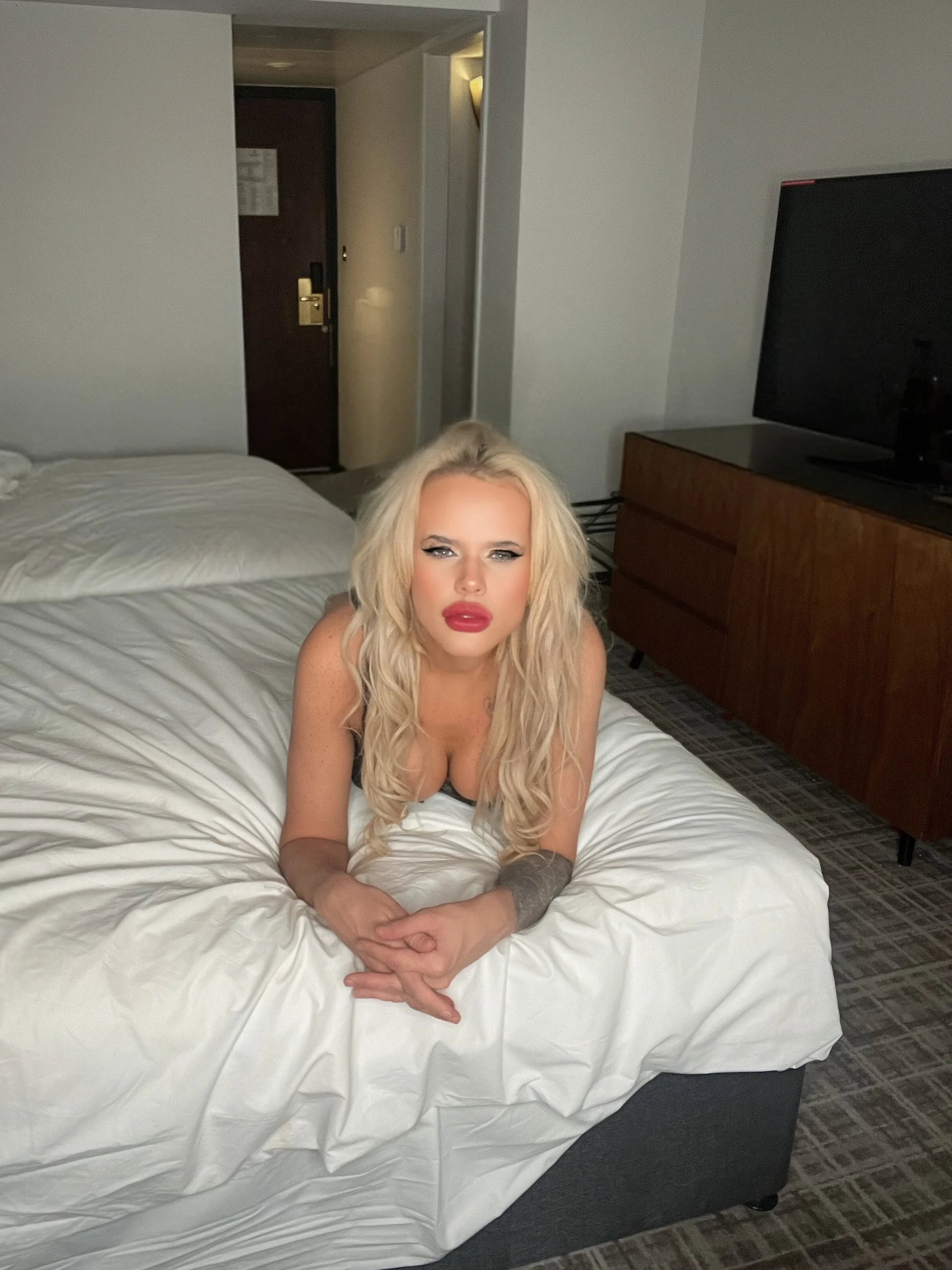 XXX Porn Photo of Nude MelanieJolie 6