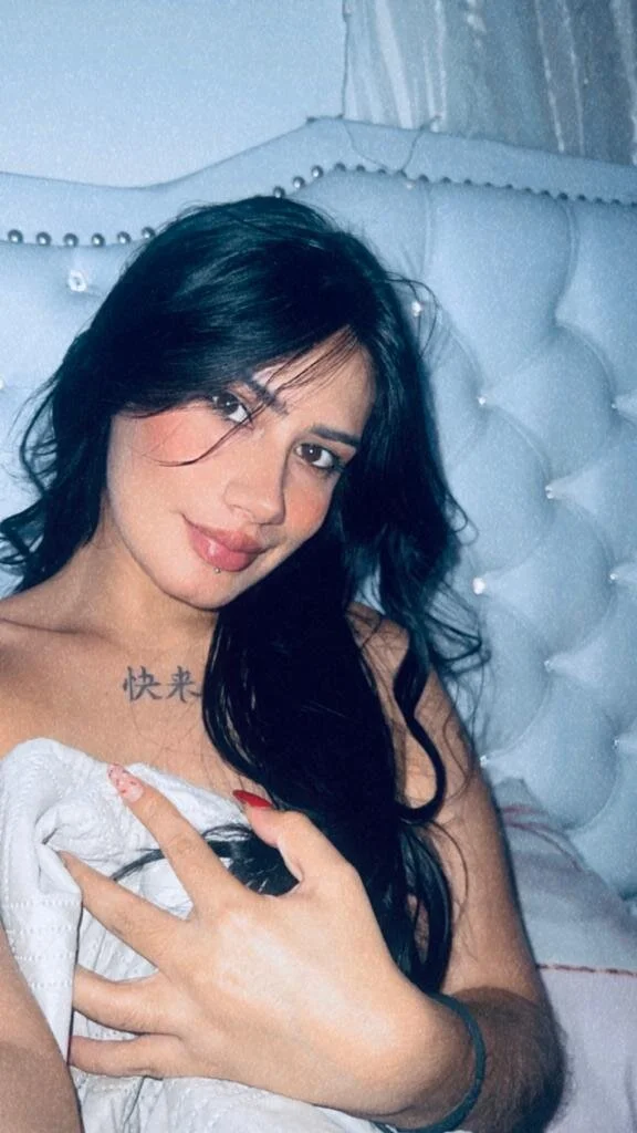 XXX Porn Photo of Nude clarachanelricek 3