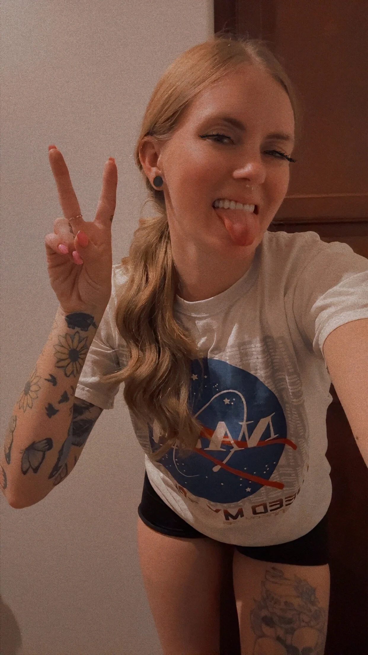 XXX Porn Photo of Nude LuvLaceyXXO 9