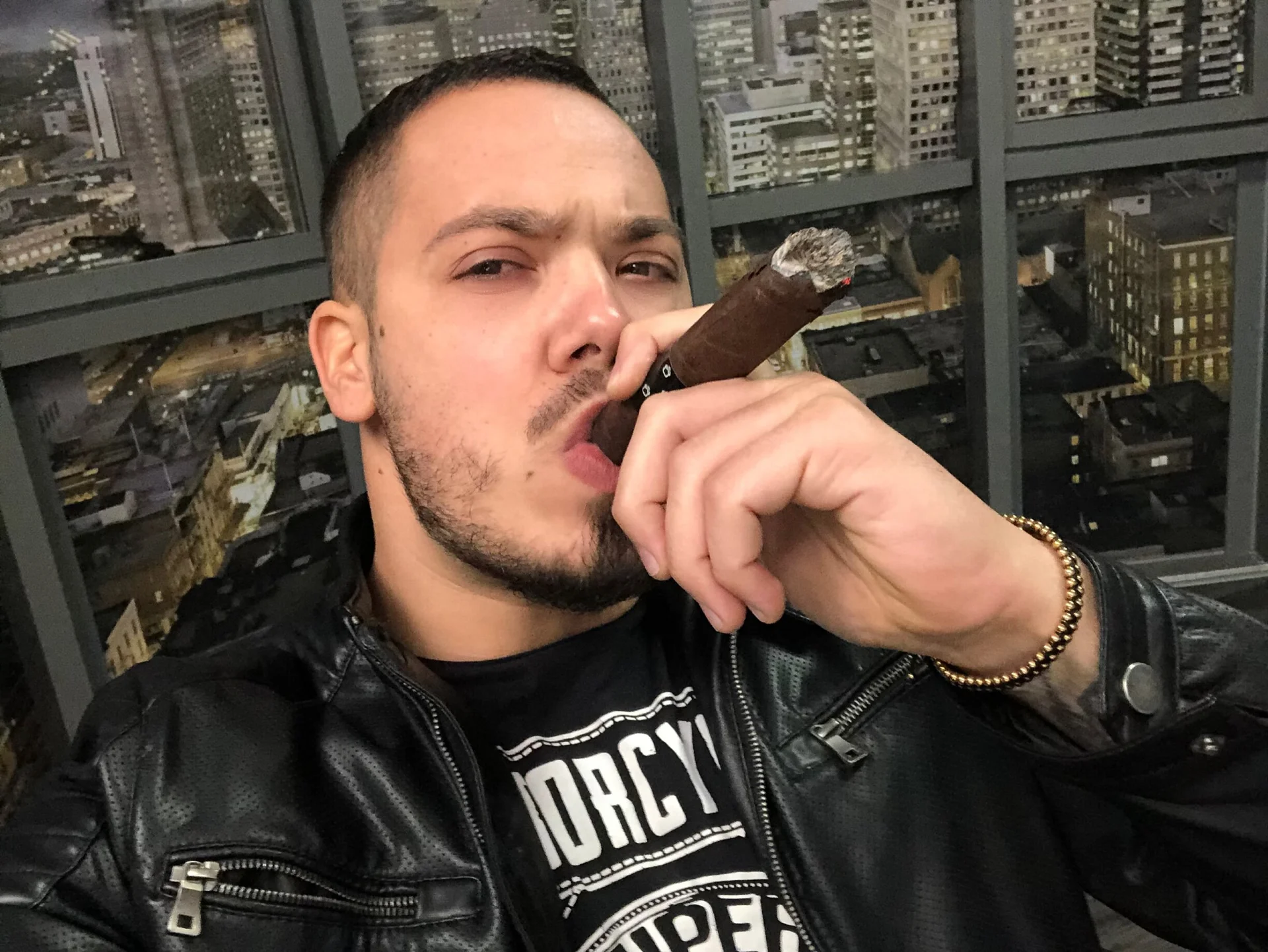 XXX Porn Photo of Nude ZackMasterss 17