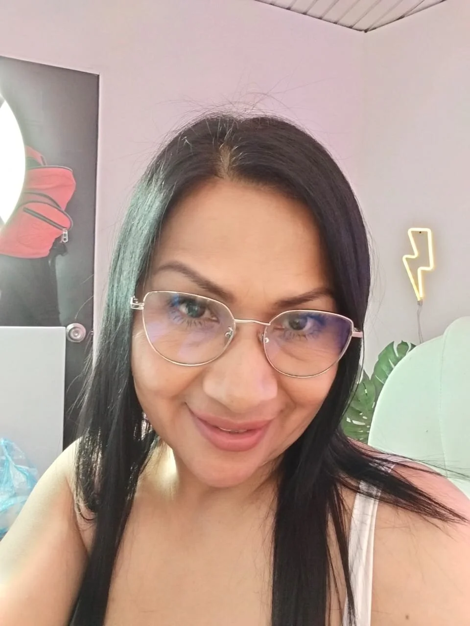 XXX Porn Photo of Nude LissafeetHott 24