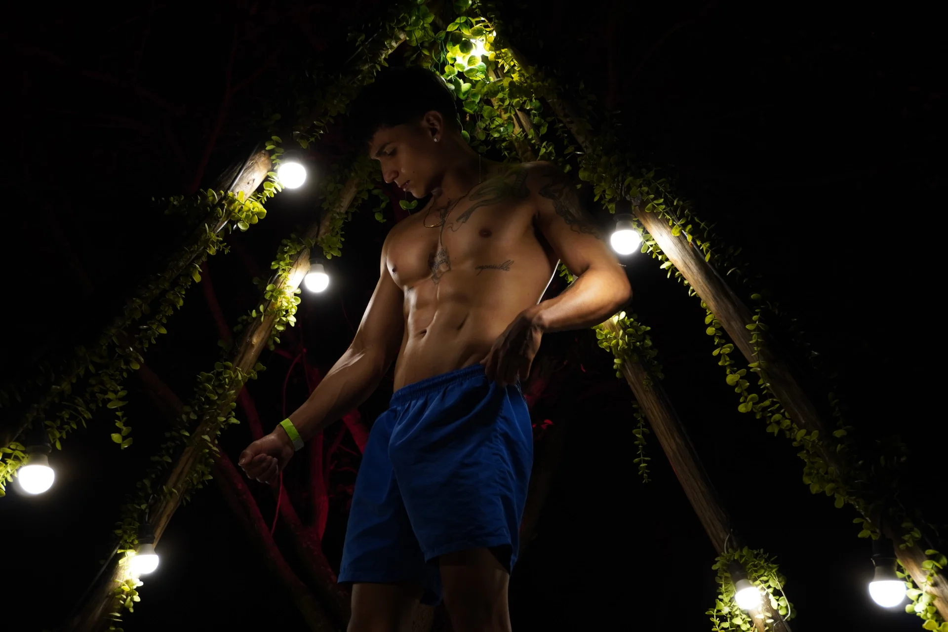 XXX Porn Photo of Nude muscle_boyhorny 122