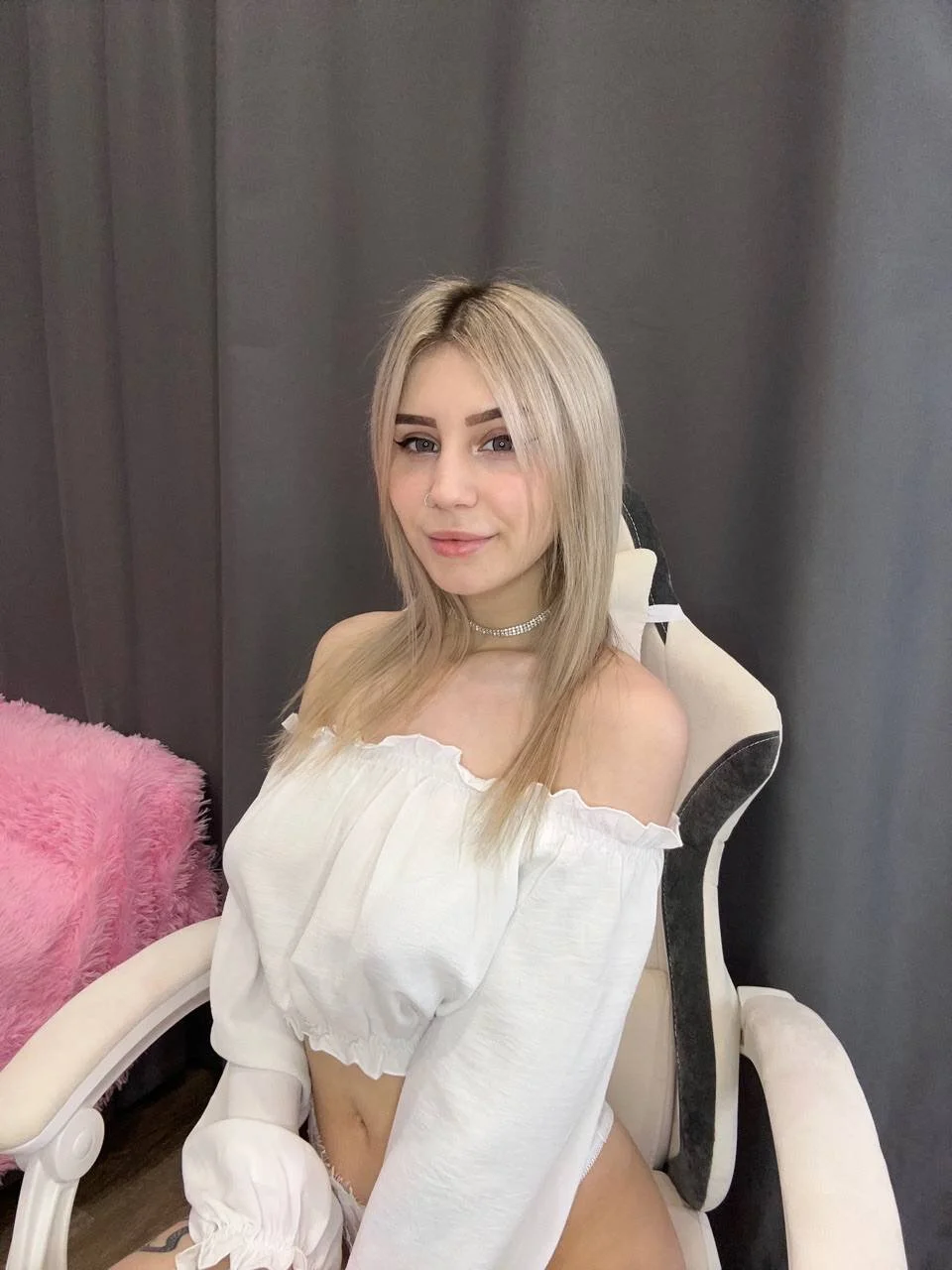 XXX Porn Photo of Nude adel_miller 5