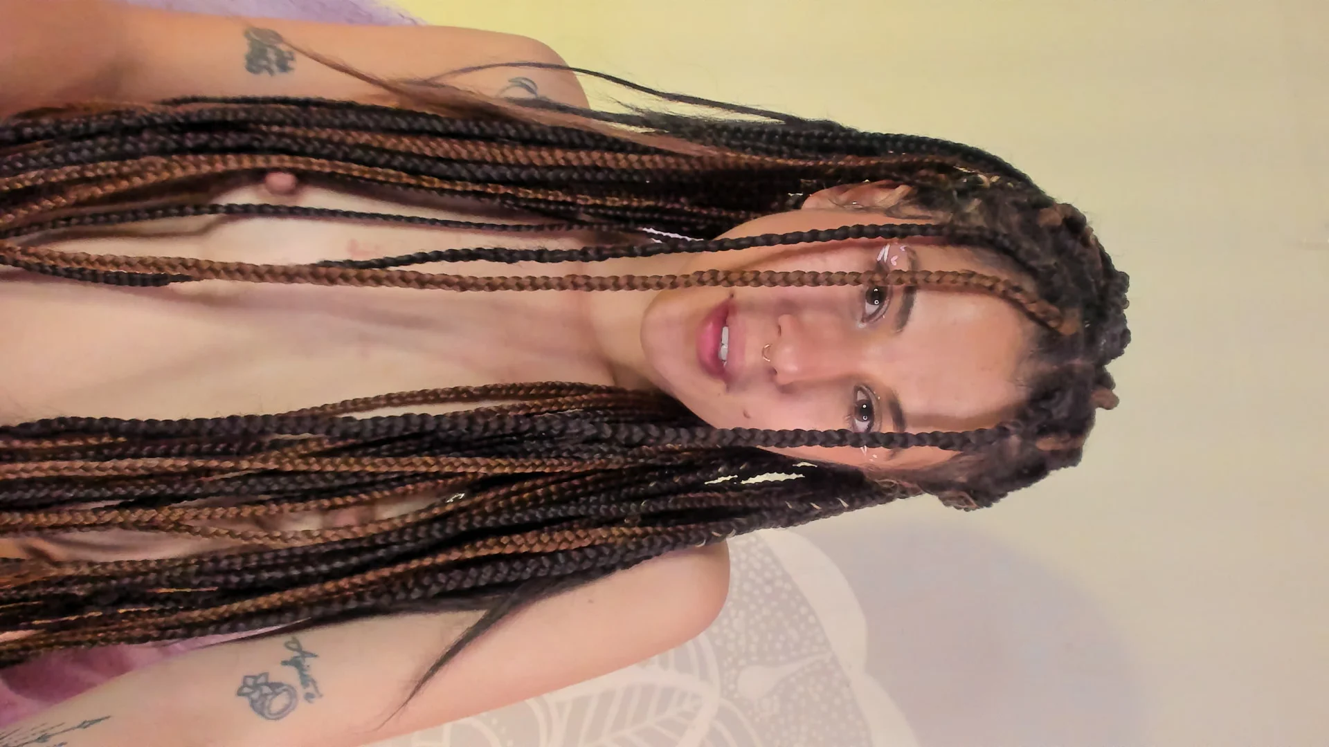 XXX Porn Photo of Nude Hellen_dumont 19