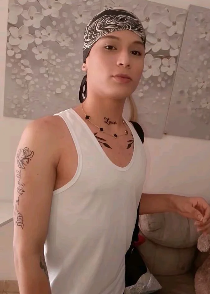 XXX Porn Photo of Nude Brianhot0F 3
