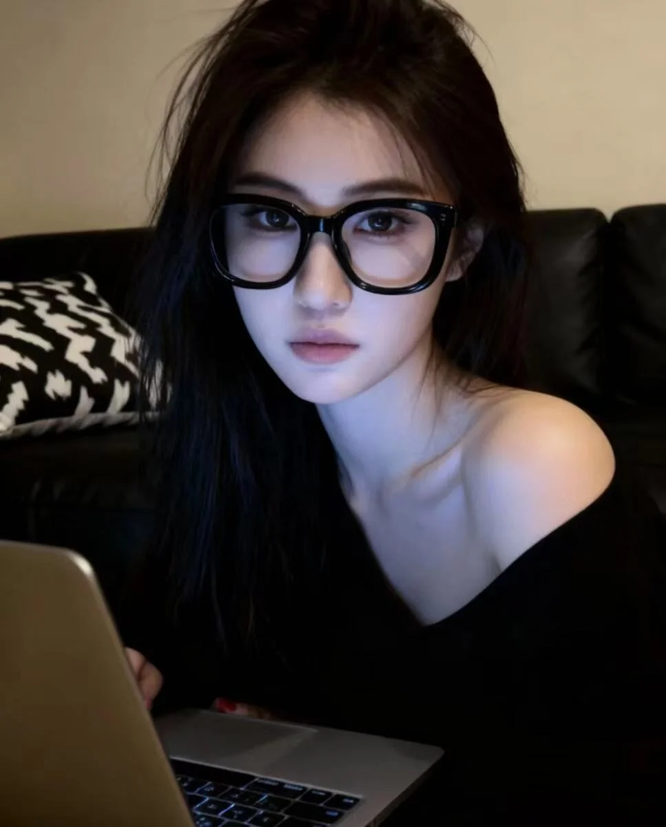 XXX Porn Photo of Nude XIAOFENG-2025 1