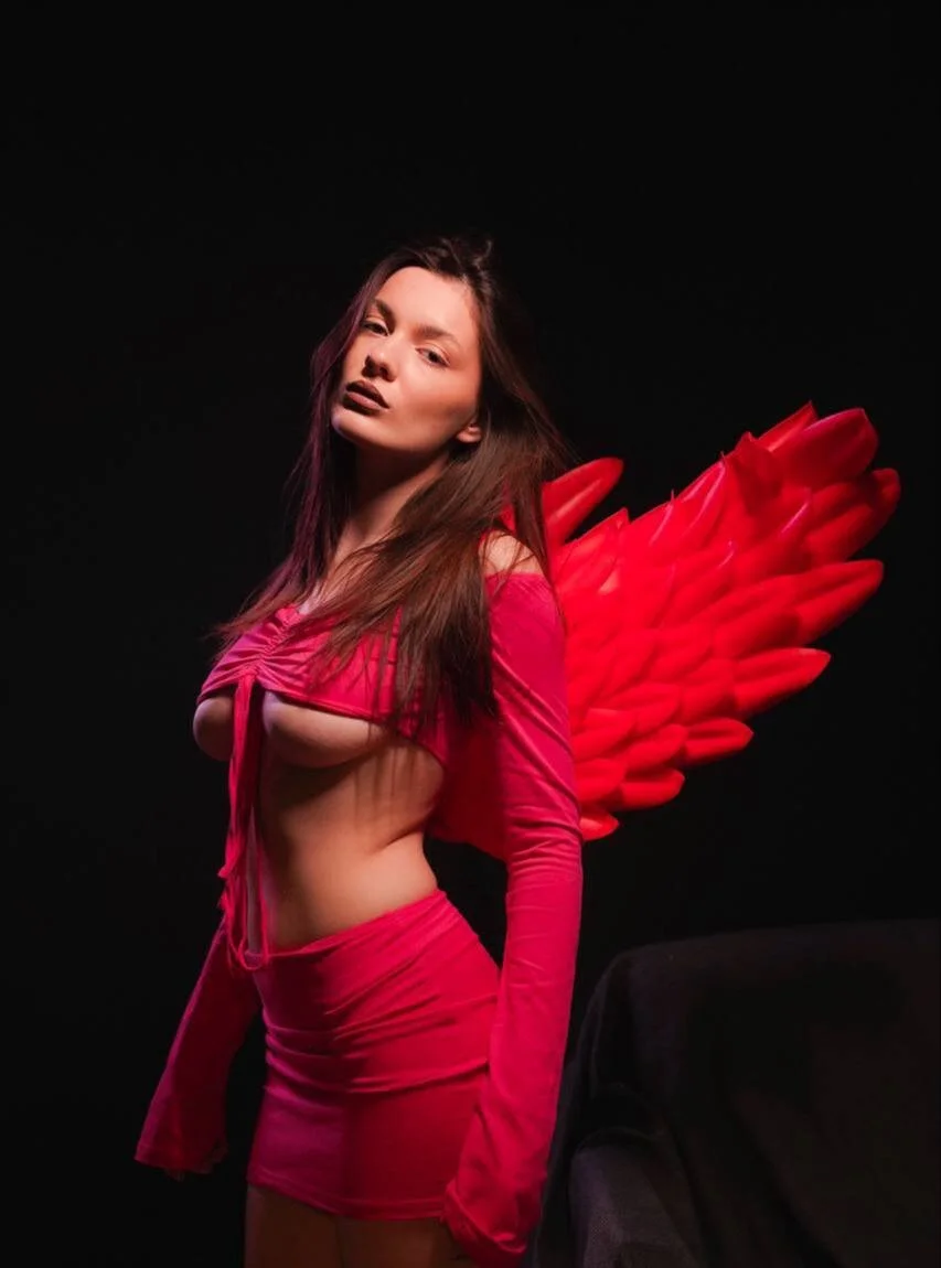 XXX Porn Photo of Nude HotCherry18 3